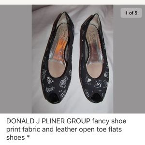 DONALD J PLINER shoe lover printed open toe flats
